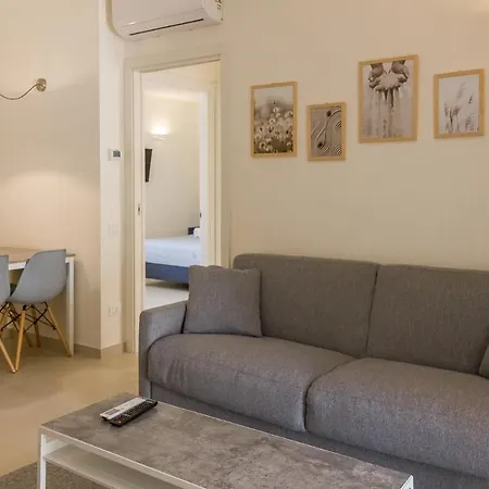 Bouganville House * Follonica