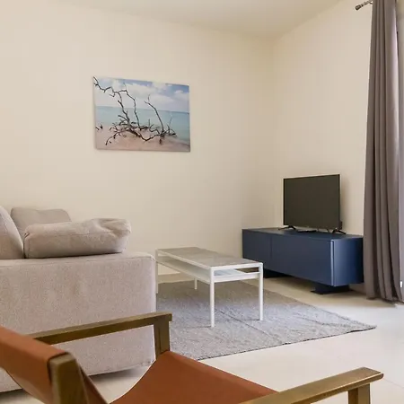 Bouganville House * Follonica